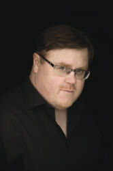 Derek Landy - Autorenfoto