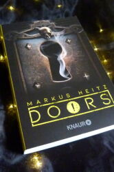 Doors ! - Blutfeld von Markus Heitz - Coverfoto