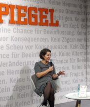 Interview von Petra Hartlieb