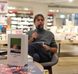 Jürgen Heckl stellt Buch "Drei" vor